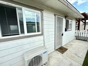 Photo - 3 units Unit B