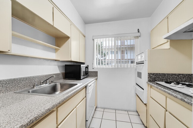 Kitchen- Floor Plan I - Levering Heights