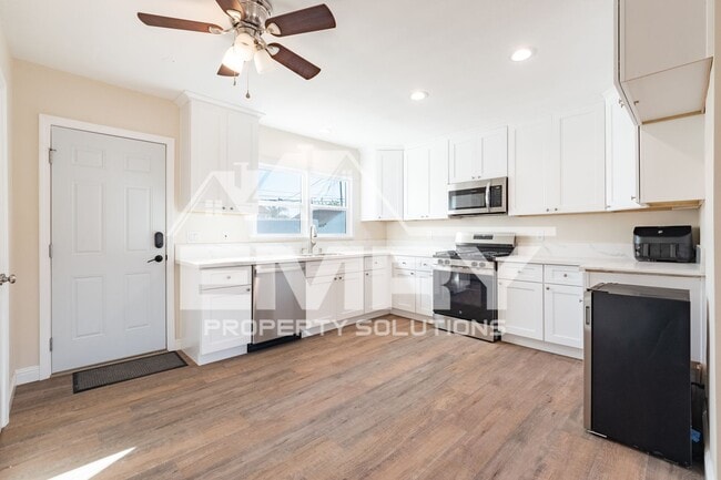 Photo - 920 E Elma St Unit #A