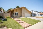 Photo - 1816 Greenleaf Dr House