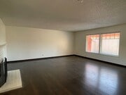 Photo - Beautifully Maintained Northern Vandenberg... House