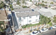 Photo - 1121 W 39th Pl Apartments Unit 1123