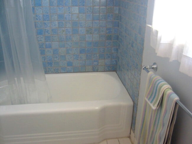 Photo - 1551 Rendall Pl