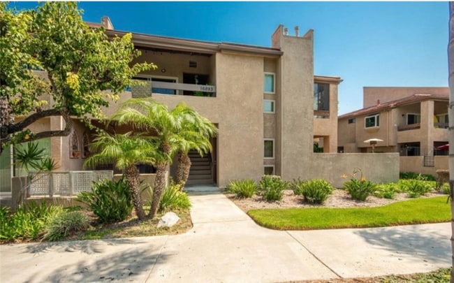 Photo - 16891 Bluewater Ln