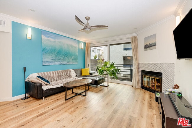 Photo - 20 Catamaran St Unit 104