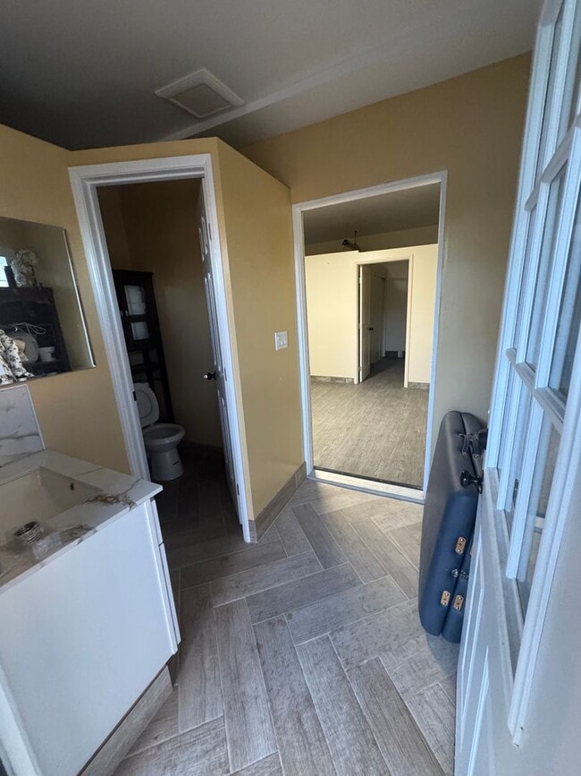 Photo - 2 Bedroom ADU in Ontario