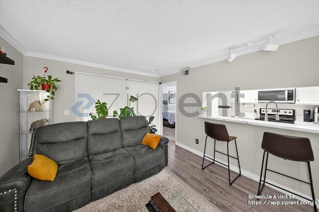 Photo - 10655 Lemon Ave