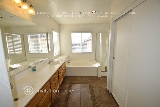 Photo - 15067 Oak Spring Dr