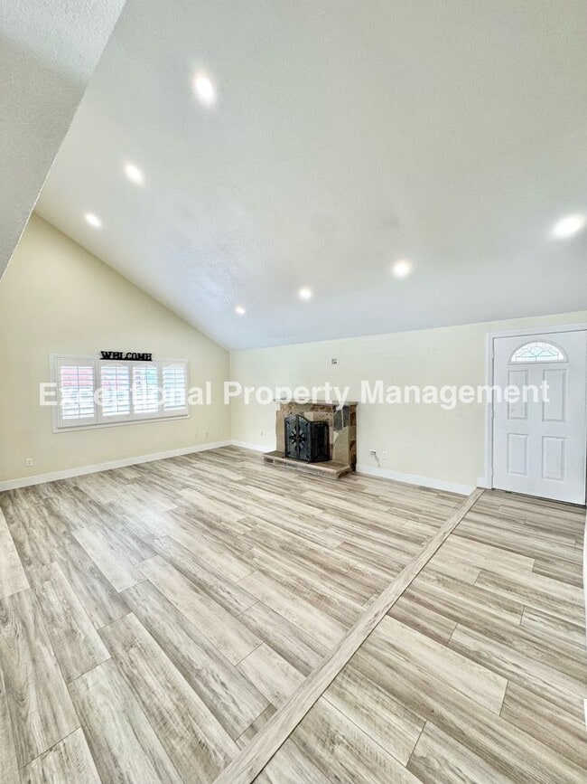 Photo - Ready to move in 4 bed 2 bath pool home!