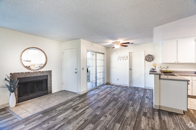 Livingroom - Arbors Apartments