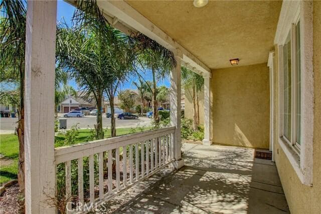Photo - 235 Peregrine Ln