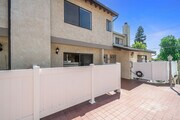 Photo - 2625 N Lincoln St Condo Unit E