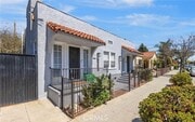 Photo - 2513 E 11th St Townhome