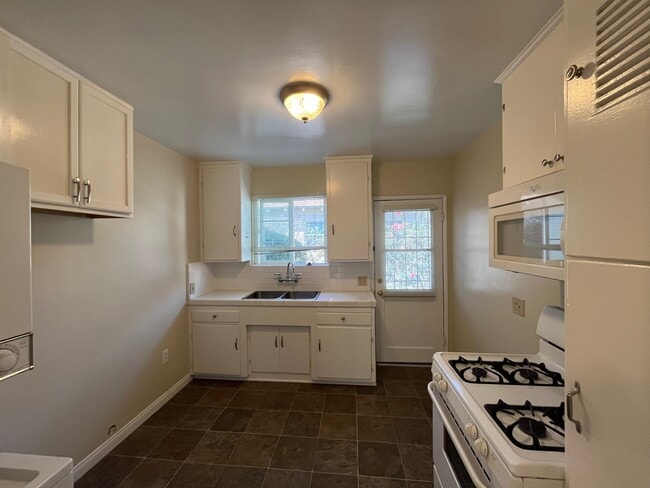 Photo - 441 S Parish Place