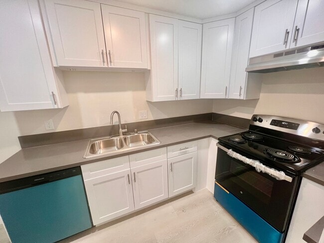 Photo - Columbus Terrace