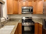 Unit 3 - 538 Brooks Ave Unit 2