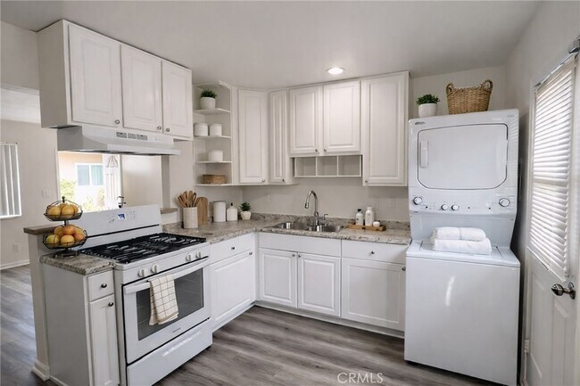 Photo - 45421 Sunset Ln