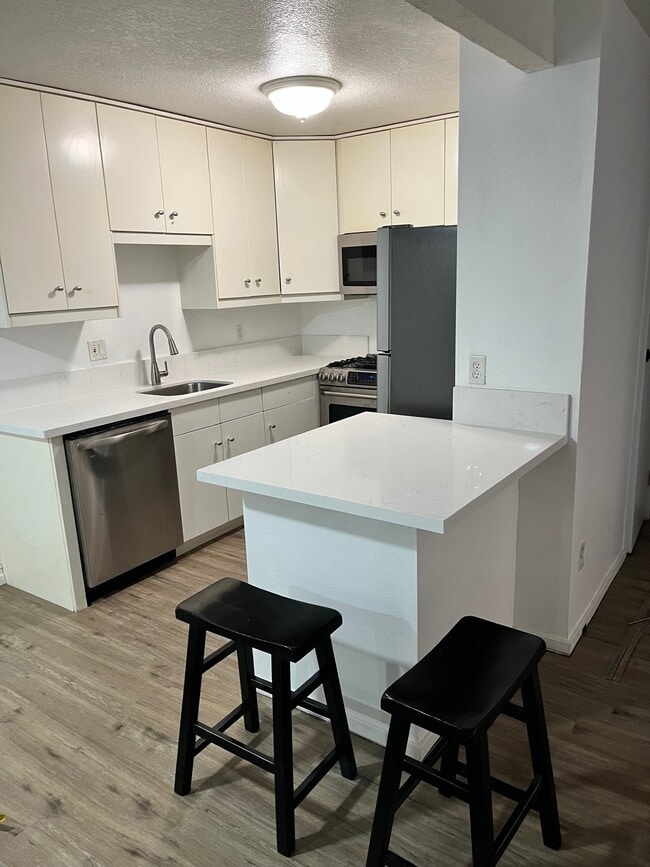 Photo - 1101 West Macarthur Boulevard Unit 205