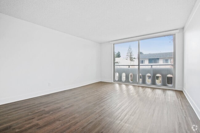Building Photo - 801 2nd Street Rental