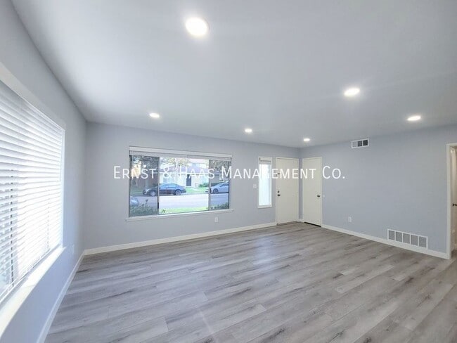 Photo - 12421 Dawn Ln