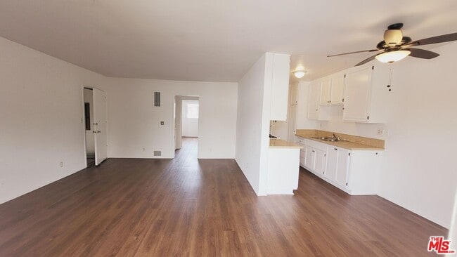 Photo - 818 7th St Condo Unit 8