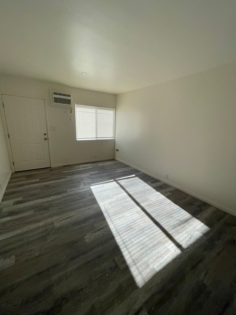 Photo - 11430 Cumpston St