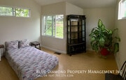 Photo - 1866 Haymarket Rd House