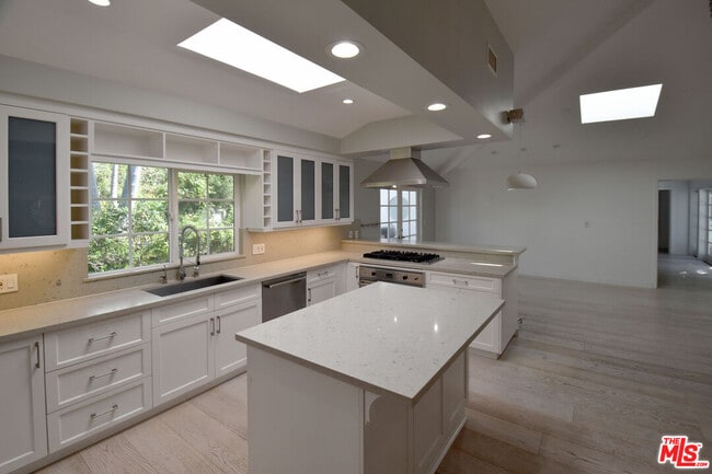 Photo - 3614 Malibu Country Dr