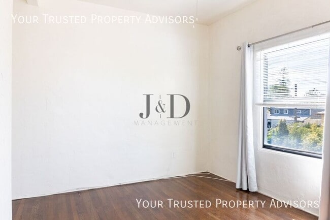 Photo - 2828 30th St