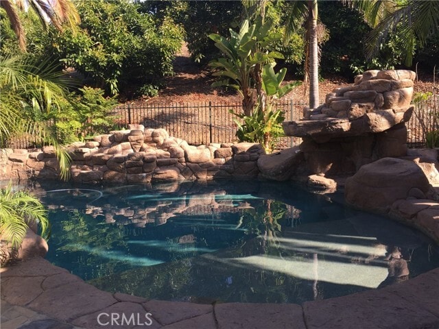 Photo - 10715 Plumas Way