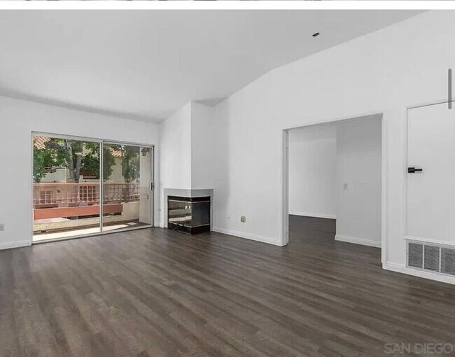 Photo - 320 Isthmus Way Unit 27
