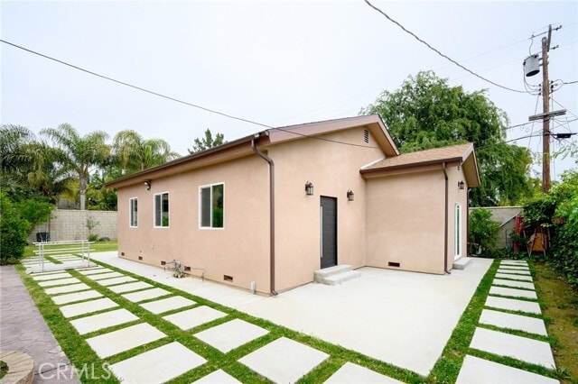 Building Photo - 8806 Enfield Ave