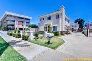 Photo - 58 S Altadena Dr House