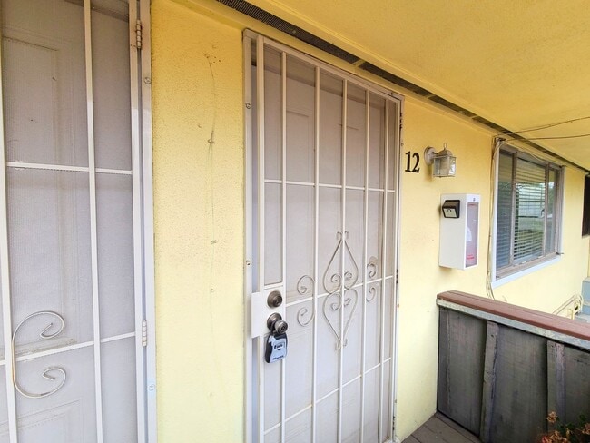 Photo - 560 Cajon St Unit 12 W. Cypress Ave.