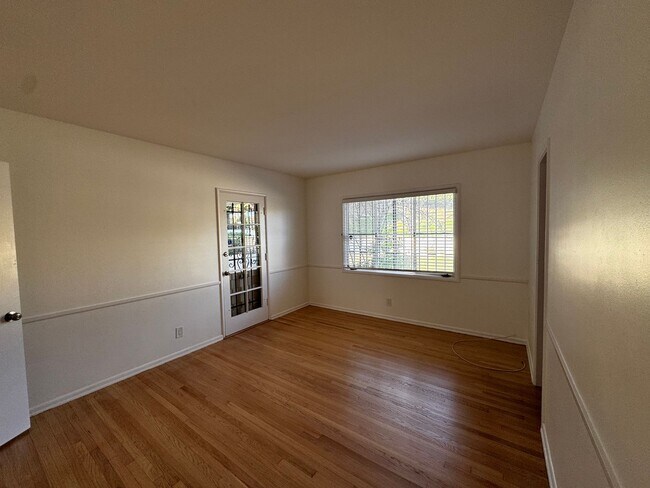 Photo - SPACIOUS 3 BEDROOM 2.5 BATH IN THE HEART O...