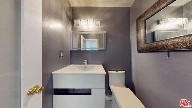 Photo - 14335 Huston St Unit 113