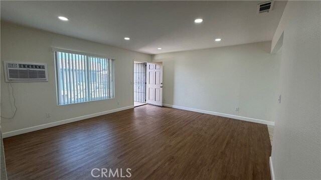 Photo - 15923 La Forge St