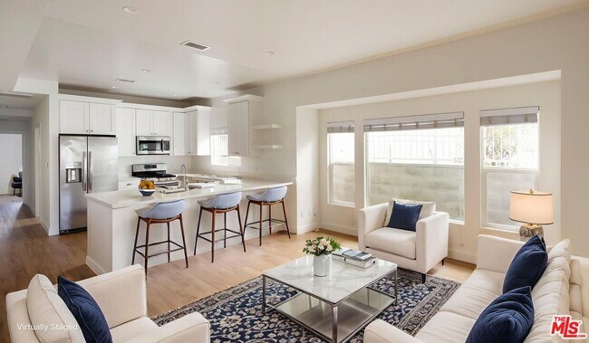 Photo - 727 N La Fayette Park Pl Unit 4