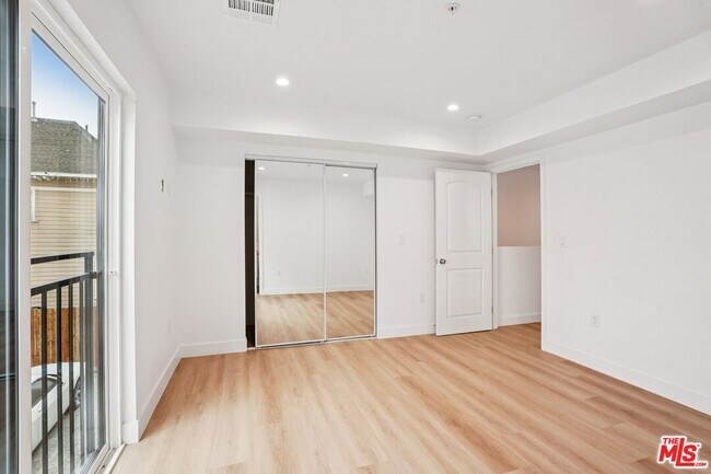 Photo - 312 N Coronado St