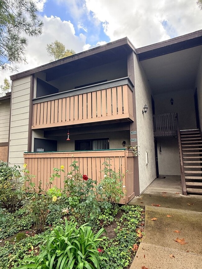 Building Photo - Pheasant Creek Condo 2 Bed | 2 Bath | Uppe...