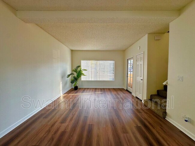 Photo - 14620 Berendo Ave Unit 3
