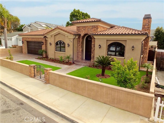 Photo - 2104 Ruhland Ave