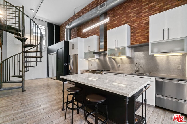 Photo - 4115 Glencoe Ave Unit 108