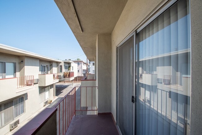 Photo - 10925 Peach Grove St Unit 05