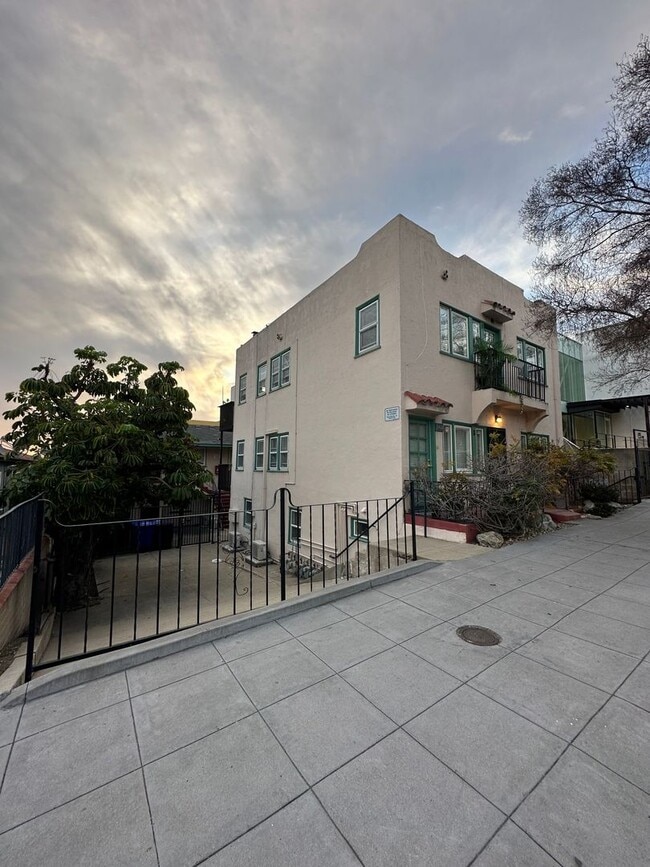 Photo - 2446 India St