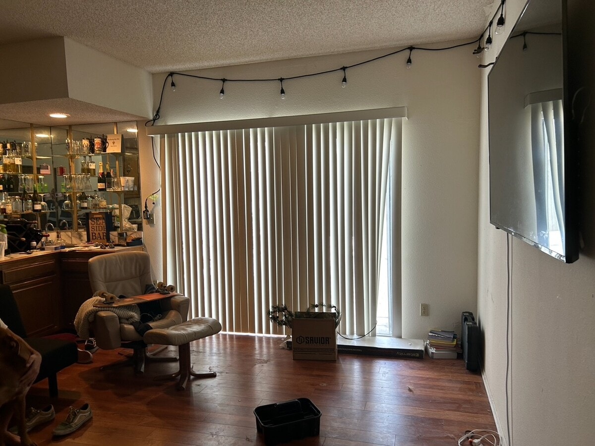 Photo - 1540 Centinela Ave