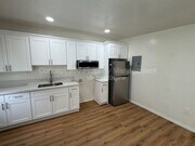 Photo - 5762 Cedar Ave Unit B