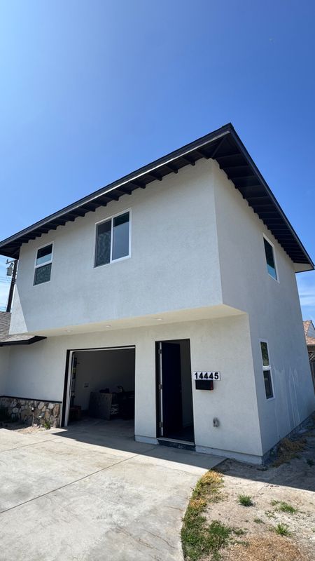 Building Photo - 14445 Spa Dr