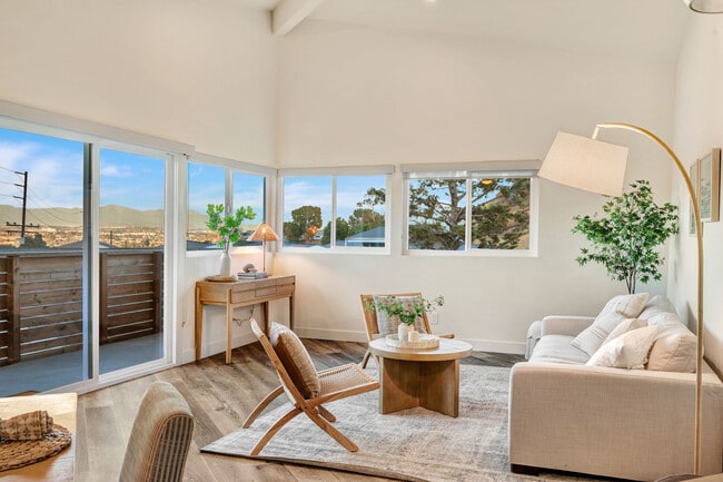 Photo - The Highlands