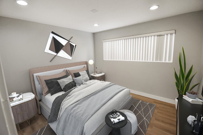 Photo - 4950 Louise Ave